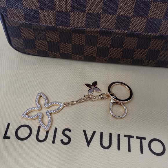 Authentic Louis Vuitton Recoleta Damier Ebene - Picture 10 of 15